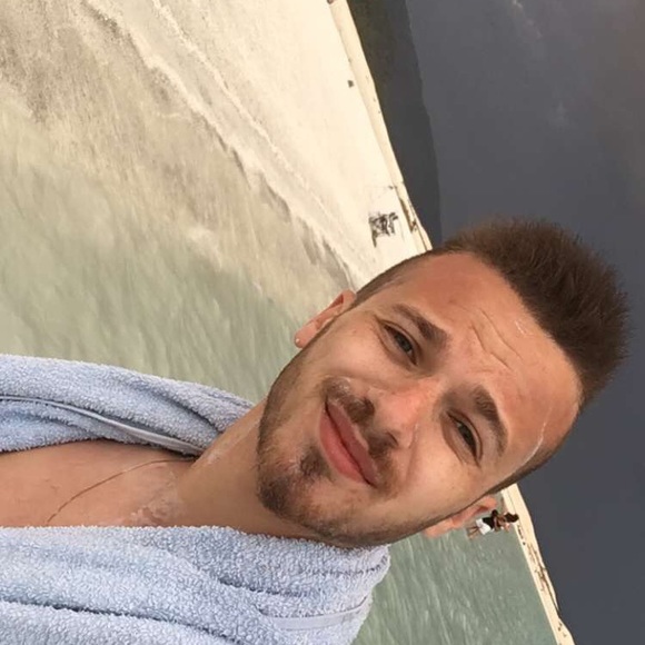 Meet your Posher, Corey - Picture 1 of 1